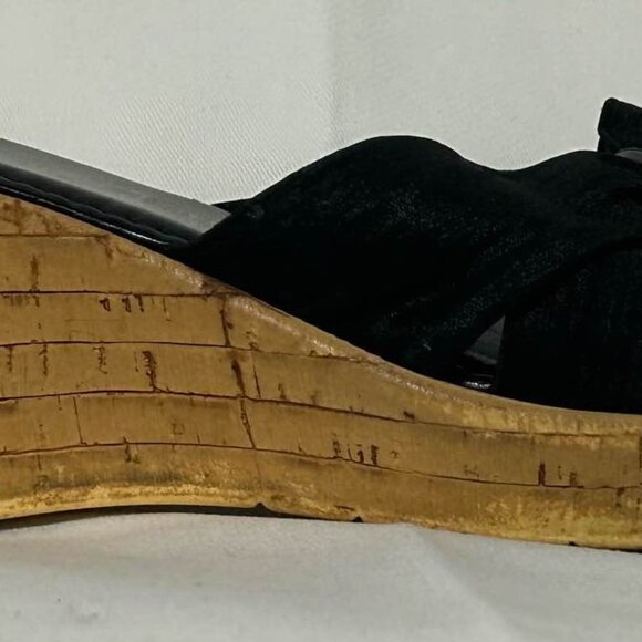 Italian Shoemakers Black Slip-On Wedge Heel Sandals - Picture 4 of 5